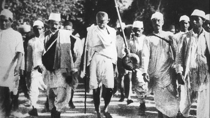 The 1930 Dandi March was a major nonviolent protest led by Mahatma Gandhi in 1930. It marked the beginning of a larger disobedience campaign against the British colonial rule. (Photo: Wikimedia Commons)