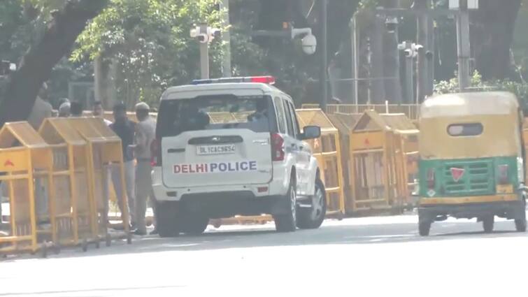 दिल्ली में इजरायली दूतावास की सुरक्षा बढ़ाई गई, ईरान की बारूदी आग का असर