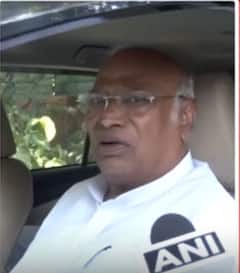 'मैं उन्हें गंभीरता से नहीं लेता', Amit Shah के बयान पर बोले Kharge | ABP Shorts