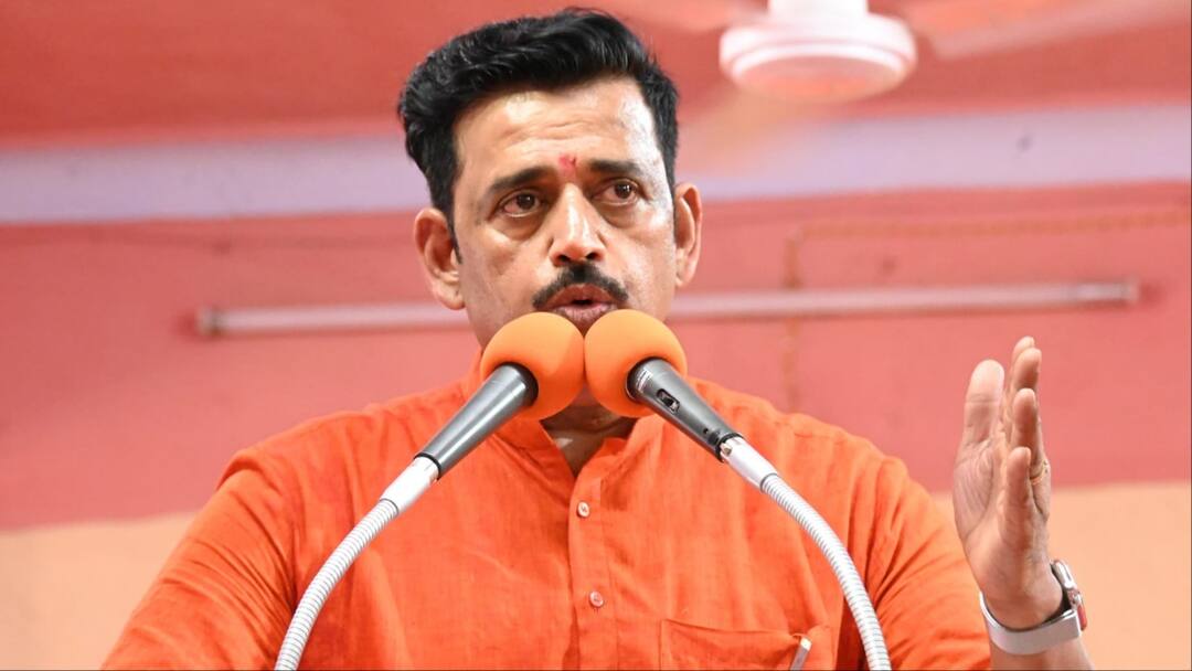 Haryana Election: हरियाणा चुनाव में कैसा है माहौल? BJP सांसद रवि किशन का बड़ा दावा, CM चेहरे पर कह दी ये बात Haryana Assembly Election 2024 MP Ravi Kishan Said Bjp Will Win Third Time Nayab Singh Saini Will Become CM Haryana Election: हरियाणा चुनाव में कैसा है माहौल? BJP सांसद रवि किशन का बड़ा दावा, CM चेहरे पर कह दी ये बात