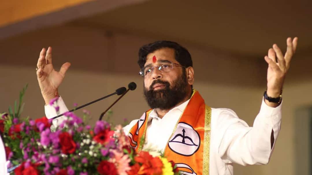 लाडकी बहिन योजना के तहत हर महीने मिलेंगे 3000 रुपये? सीएम एकनाथ शिंदे ने किया बड़ा ऐलान Ladli Behna Yojana Maharashtra: Eknath Shinde Says Ladki Bahin scheme aid could be raised to Rs 3000 लाडकी बहिन योजना के तहत हर महीने मिलेंगे 3000 रुपये? सीएम एकनाथ शिंदे ने किया बड़ा ऐलान