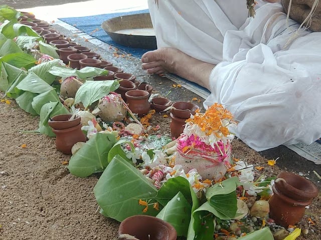 चुकूनही कर्ज घेऊन श्राद्ध घालू नये.