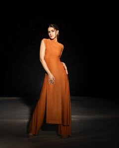 Kriti Sanon’s Rust-Orange Outfit Steals The Spotlight During 'Do Patti' Promotions, PICS
