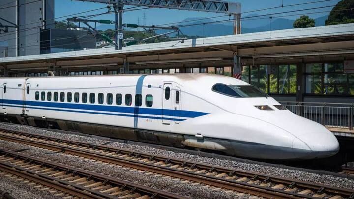 मुंबई एचएसआर स्थानकाच्या बांधकामस्थळी शाफ्ट 1: शाफ्ट खोली 36 मीटर, 100% सेकेंट पायलिंगचे काम पूर्ण, सध्या खोदकाम सुरू