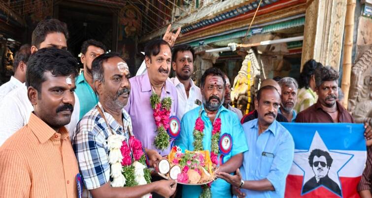 Actor Rajinikanth health issue Rajini fans special worship in  Meenakshi amman temple - TNN ரஜினி மனைவியின் மாங்கல்ய பாக்கியத்திற்காக மீனாட்சியம்மன் கோயிலில் பக்தர்களுக்கு பிரசாதம் வழங்கி வழிபாடு