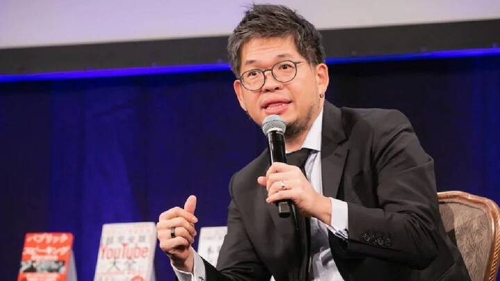 सध्या सोशल मीडियाशिवाय दिवस जाणं शक्यच नाही, त्यात तरुणाई किंवा सध्याची पिढी सोशल मीडियाशिवाय राहूच शकत नाही, असे दिसते.