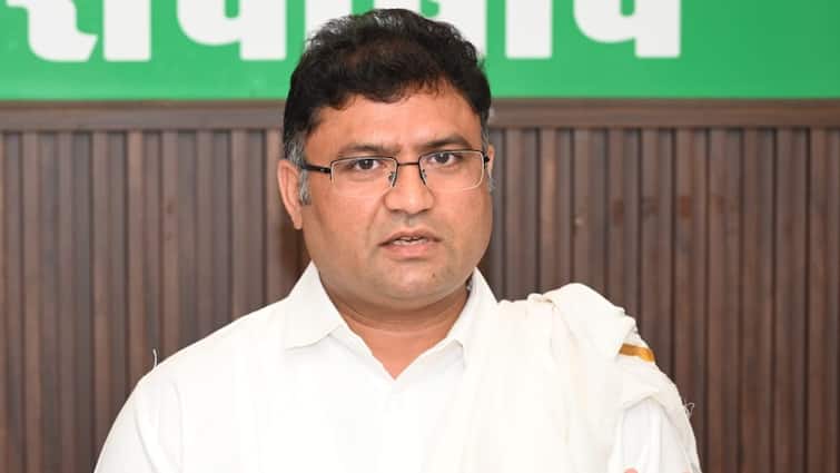 ashok tanwar rejoins congress haryana election ticket bjp denied હરિયાળામાં ભારે ઉથલપાથલ! બીજેપીને આંચકો આપીને બે કલાકમાં ફરી કોંગ્રેસમાં જોડાયા અશોક તંવર, જાણો ઈનસાઈડ સ્ટોરી