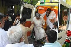 रीना दत्ता के पिता के अंतिम संस्कार में पहुंचे आमिर खान, जुनैद-आयरा ने नम आंखों से दी नाना को श्रद्धांजलि