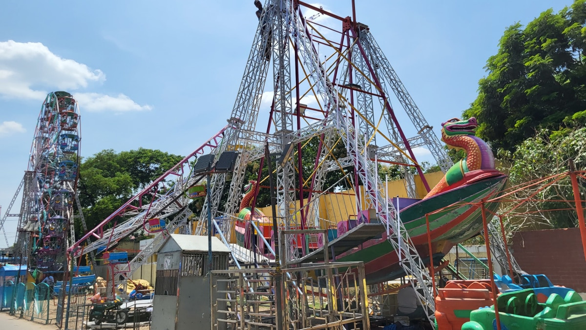 Chengalpattu Dasara: நூற்றாண்டு பழமையான செங்கல்பட்டு தசரா விழா.. படையெடுக்கும் மக்கள்... 10 நாளும் கொண்டாட்டம்தான்