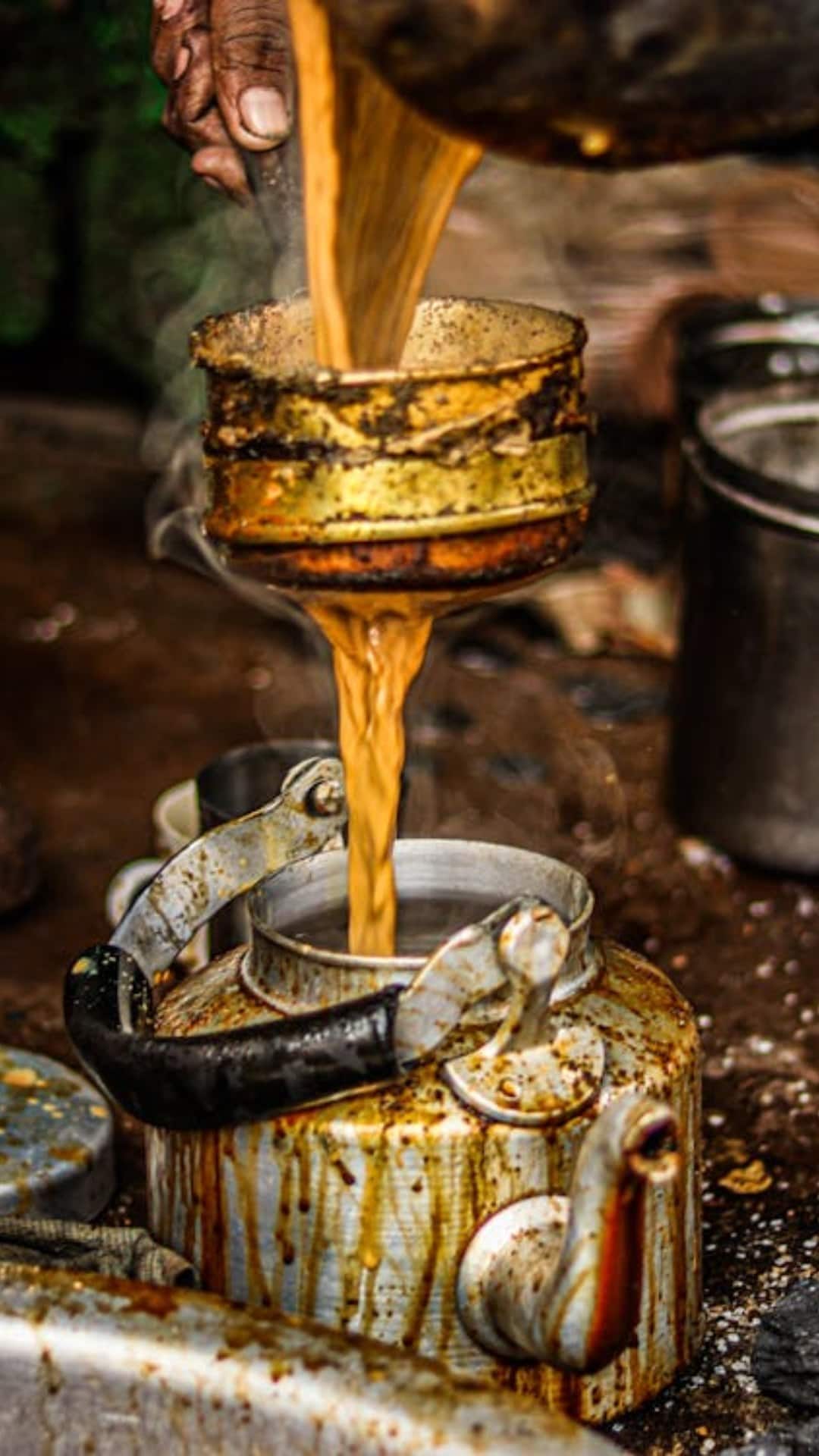 ਅਜਿਹੇ ਵਿੱਚ ਕਈ ਵਾਰ ਚਾਹ ਦੇ ਸ਼ੌਕੀਨ ਬੇਹੀ ਚਾਪ ਵੀ ਪੀ ਲੈਂਦੇ ਹਨ।