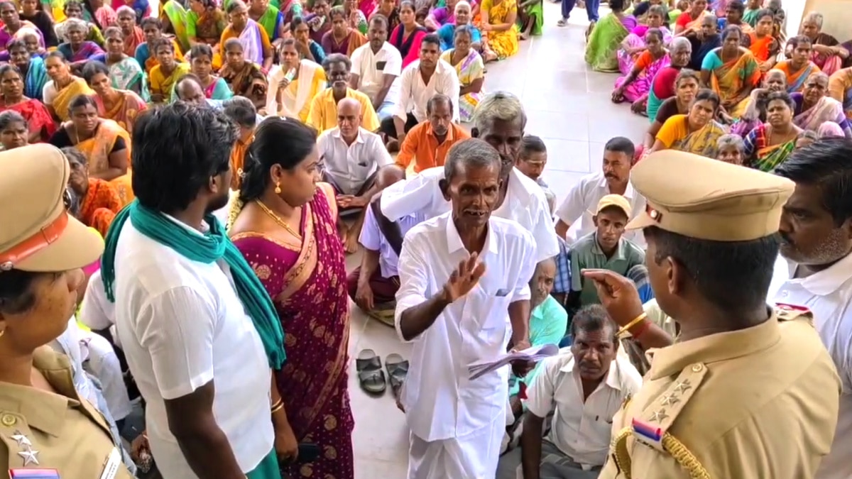 அடுத்து அடுத்து மாவட்ட ஆட்சியர் அலுவலகத்திற்கு படையெடுக்கும் கிராம மக்கள்; காரணம் இதுதான்...!