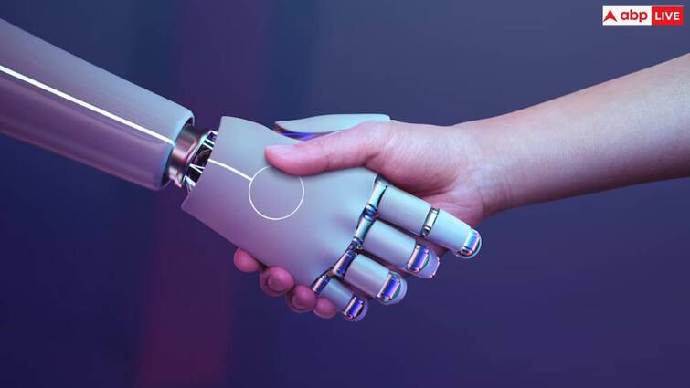 You smile more when you depressed Pilot AI powered apps can detect depression आपकी स्माइल से ही पता चल जाएगा डिप्रेशन का लेवल, AI से लैस फोन बता देंगे मेंटल हेल्थ का हाल