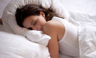 ऐकावं ते नवलच! काहीही न करता फक्त झोपून महिलेनं जिंकले तब्बल 9 लाख रुपये, जाणून घ्या सविस्तर माहिती