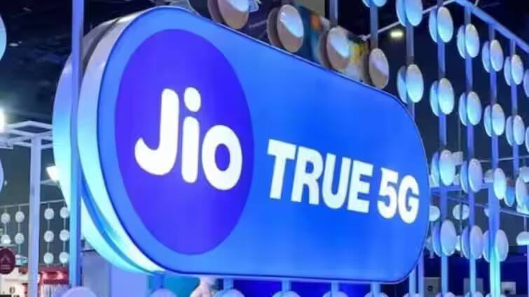 jio diwali gift offer cheapest recharge plan rs 198 to get unlimited 5g data read article in Gujarati Jio Diwali Offer! Jioનો ધમાકેદાર પ્લાન, હવે ₹200થી પણ ઓછામાં ટેન્શન ફ્રી, તમને મળશે અમર્યાદિત 5G ડેટા
