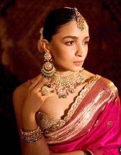 Navratri Looks 2024: જાન્હવી કપૂરથી લઈને આલિયા ભટ્ટ સુધી, આ દુર્ગા પૂજામાં તમે પણ અપનાવો આ સુંદર દેખાવ, લોકો વખાણ કરતાં થાકશે નહીં