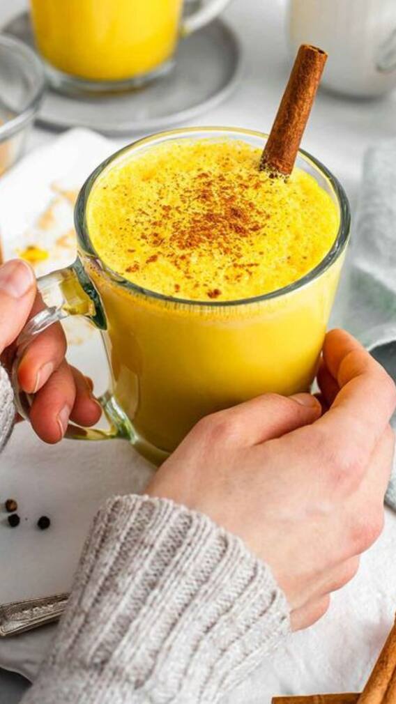 How Drinking Turmeric Milk Before Bed Can Transform Your Health