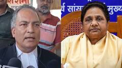 मायावती पर गुस्सा और अखिलेश यादव की तारीफ, भोले बाबा के वकील ने BSP सुप्रीमो को खरी-खोटी सुनाई