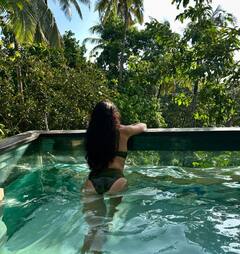 Natasa Stankovic: વેકેશન એન્જોય કરી રહી છે નતાશા સ્ટેનકોવિક, બિકિનીમાં ફ્લોન્ટ કર્યું ફિગર