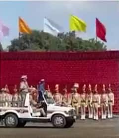 RPF के 40वें स्थापना दिवस में शामिल हुए केंद्रीय रेल मंत्री Ashwini Vaishnaw | ABP Shorts