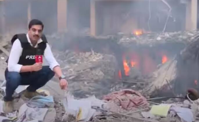 ਇਸ ਦੌਰਾਨ ਏਬੀਪੀ ਨਿਊਜ਼ ਦੇ ਰਿਪੋਰਟਰ ਜਗਵਿੰਦਰ ਪਟਿਆਲ ਕੋਲ ਬੰਬ ਧਮਾਕਾ ਹੋਇਆ। ਹਾਲਾਂਕਿ ਉਨ੍ਹਾਂ ਨੂੰ ਕੋਈ ਸੱਟ ਨਹੀਂ ਲੱਗੀ। ਉਹ ਪੂਰੀ ਤਰ੍ਹਾਂ ਸੁਰੱਖਿਅਤ ਹਨ।