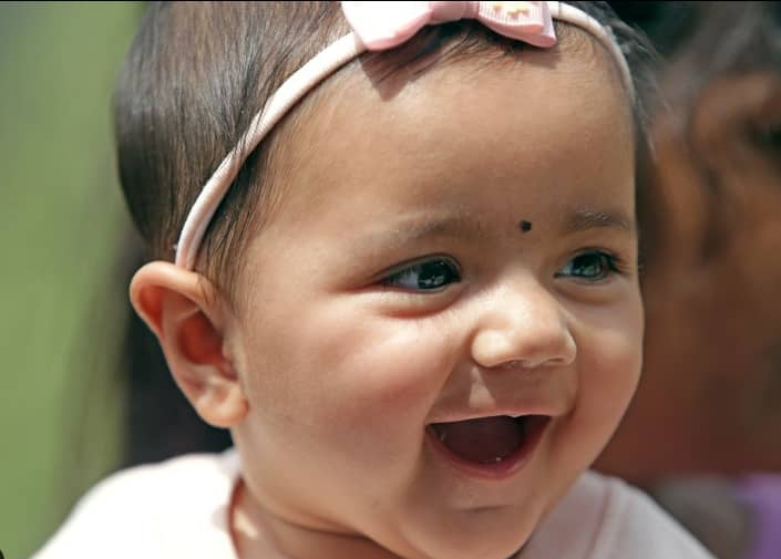 In the pictures, the actress's little princess was looking very cute wearing small bindis.