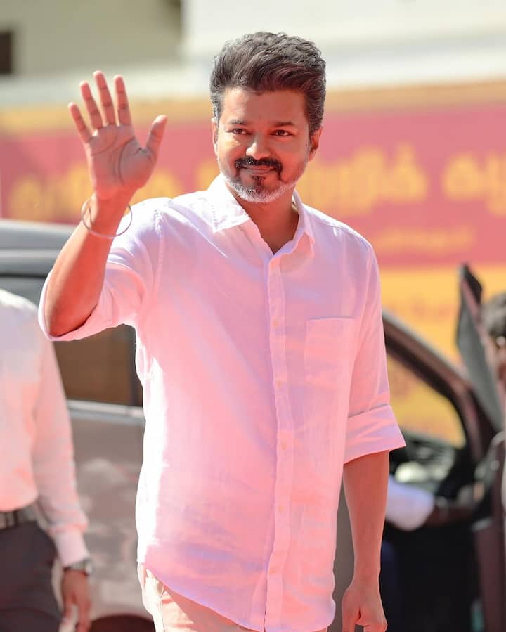 மாநாட்டுக்கான ஏற்பாடுகள் தொடங்கி, மாநாட்டில் பாங்கேற்பது வரை நம் கழகத்தினர் ராணுவக் கட்டுப்பாட்டுடன் இயங்குவர் என்பதை இந்த நாடும் நாட்டு மக்களும் உணர வேண்டும். நாம் உணர வைக்க வேண்டும். என  கூறியுள்ளார்
