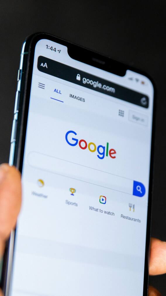 आप पर नजर रख रहा Google! ऑन करें ये सेटिंग नहीं तो निजी जानकारियां हो जाएंगी गायब