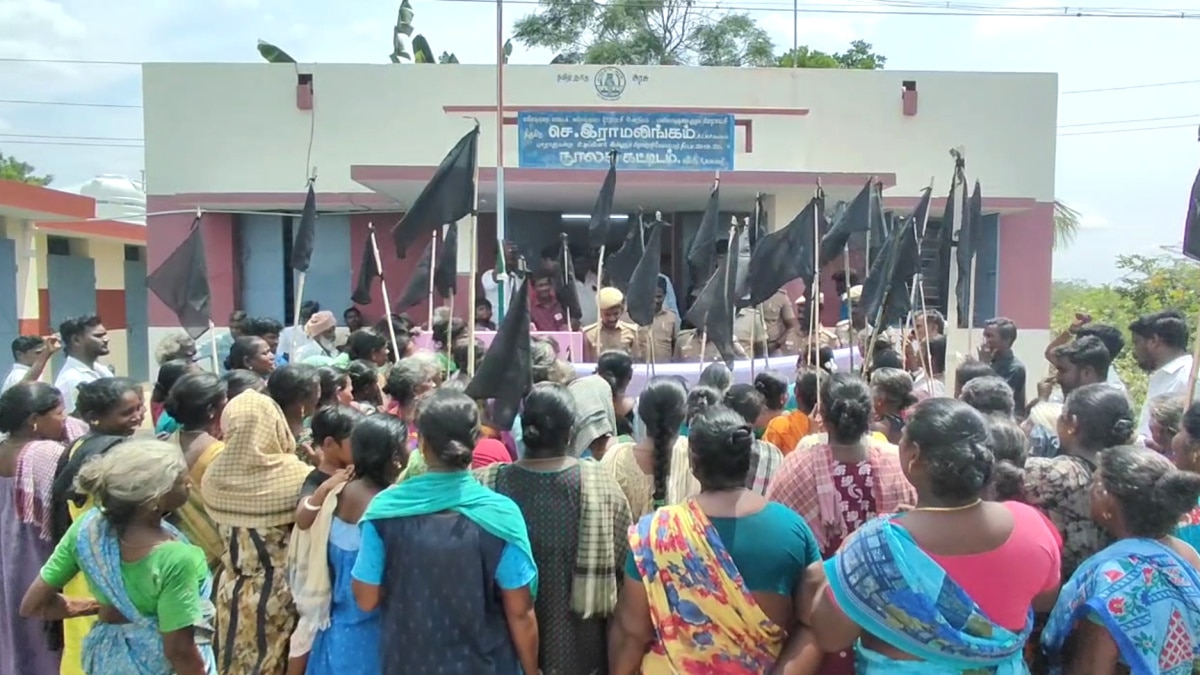 நிலங்களையும், கிராமபுற வேலை வாய்ப்புகளையும் பறிக்கும் மறைமுக திட்டம் தான் ஊராட்சிகளை நகராட்சியுடன் இணைக்கும் திட்டம் - சமூக ஆர்வலர்கள் குற்றச்சாட்டு