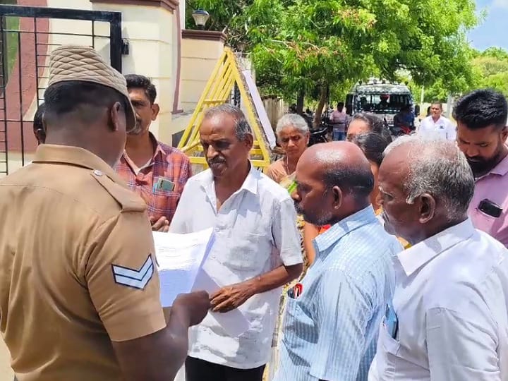 கரூரில் அதிர்ச்சி.. மேய்ச்சலுக்காக காட்டில் விட்டுச் சென்ற கறவை மாடுகளை லாரியில் ஏற்றிச் சென்ற நபர்கள்