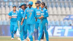 Photos: भारत-पाकिस्तान की खिलाड़ियों की सैलरी में कितना है फर्क? जानें किसे ज्यादा मिलते हैं पैसे