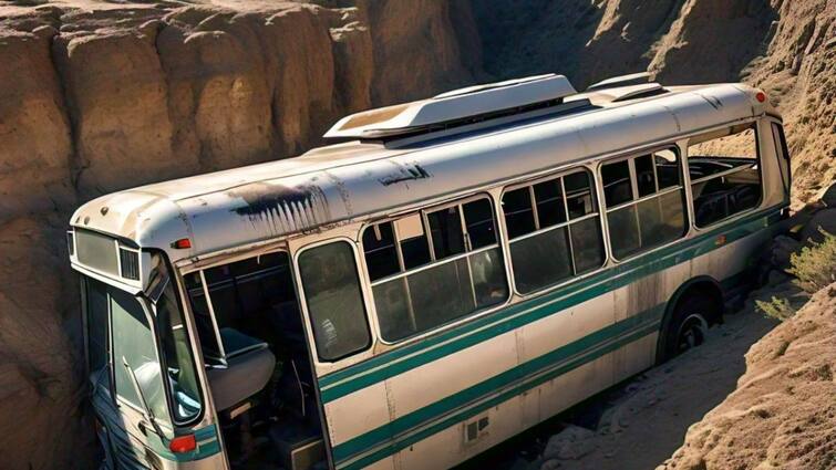 Uttarakhand Bus Carrying Wedding Guests Plunges Into 200-Foot-Deep Gorge; 30 Dead sources திருமணத்திற்குச் சென்ற பேருந்து 200அடி பள்ளத்தில் விழுந்து விபத்து: 30 பேர் உயிரிழந்த சோகம்.! நடந்தது என்ன?