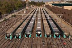 Mumbai Metro 3 : मुंबई मेट्रो 3 च्या पहिल्या टप्प्याचं लोकार्पण, आरे ते बीकेसी भूमिगत मेट्रो सुरु होणार, तिकीट दर ते फेऱ्या, जाणून घ्या वैशिष्ट्ये