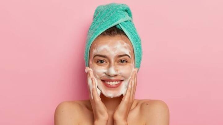 1. Cleansing: During the festival season, your skin tends to accumulate more dirt, sweat, and excess oil, which can lead to breakouts. Make it a habit to cleanse your face twice a day with a gentle, non-drying cleanser to effectively remove impurities and keep your skin fresh and clear. (Image Source: Pinterest/freepik)