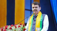 भाजपचा ढासळलेला गड सावरण्यासाठी देवेंद्र फडणवीस मैदानात; दोन दिवस सोलापूर जिल्ह्याच्या दौऱ्यावर, मंगळवेढा, अक्कलकोट येथे जाहीर कार्यक्रम