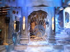 Bigg Boss 18: जेल की चक्की से लेकर पुरानी गुफाओं तक, इस बार बिग बॉस के घर में दिखेंगी ये खास चीजें, देखिए इनसाइड तस्वीरें