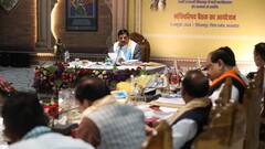 पहली बार ओपन एरिया में MP कैबिनेट की बैठक, सीएम मोहन यादव ने की ये बड़ी घोषणाएं