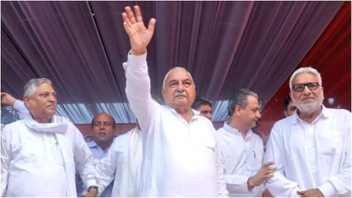 इंडिया टुडे- सी वोटर के सर्वे के मुताबिक कांग्रेस सबसे बड़ी पार्टी बनकर उभरेगी. कांग्रेस को बहुमत मिलता दिख रहा है.