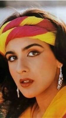 क्रिकेटर को कर रही थी डेट और विनोद खन्ना के प्यार में पागल थी ये एक्ट्रेस