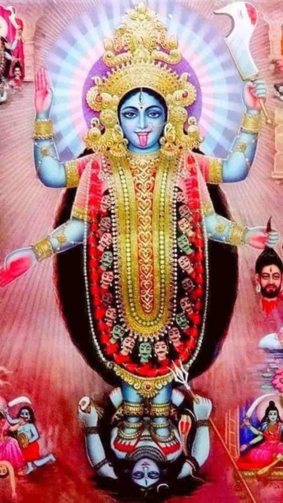 ఐదోరోజు మహాచండీ అలంకారంలో ఇంద్రకీలాద్రి దుర్గమ్మ