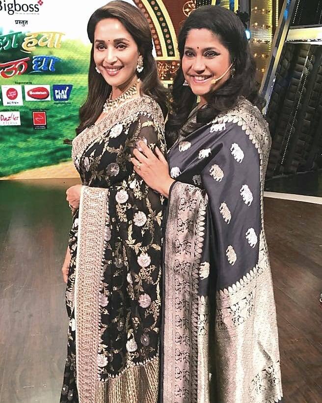 हालांकि इस रोल से पहले एक्ट्रेस को सूरज बड़जात्या के पिता से चेतावनी भी मिली थी. उन्होंने एक्ट्रेस से कहा था कि अगर एक बार जब आप ऐसा कर लेते हैं, आप किसी की बहन या पत्नी के रूप में टाइपकास्ट हो जाएंगी, इसके बाद आपको लीड रोल शायद ना मिले. तो रेणुका ने कहा कि उन्हें इससे कोई पेरशानी नहीं है.’