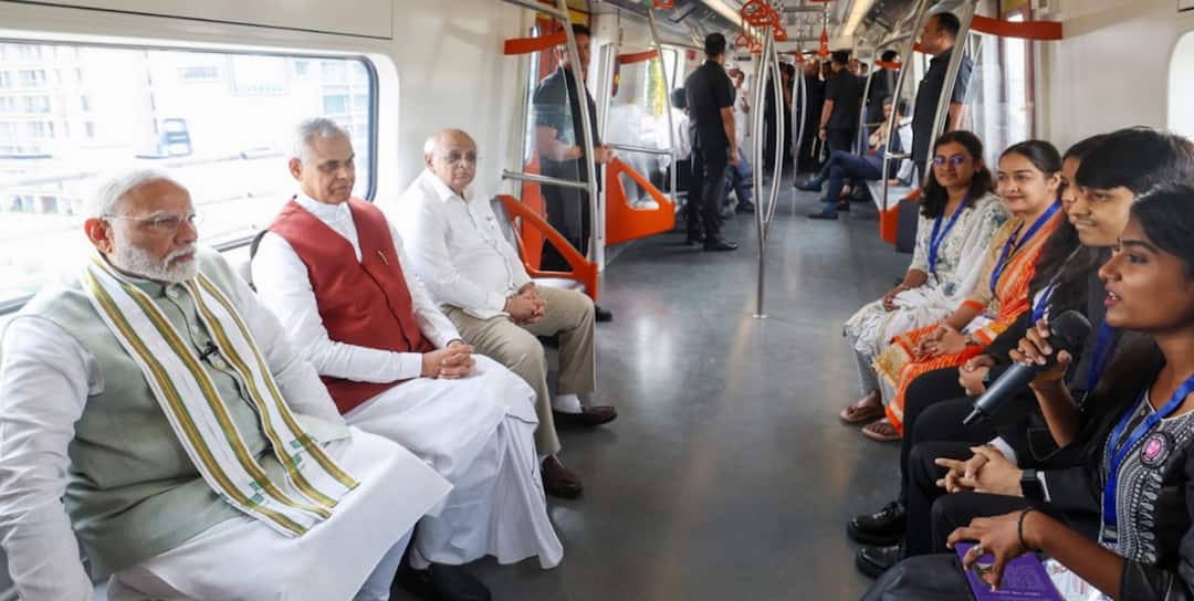 celebrating 23 years of narendra modi as chief minister development week in gujarat નરેન્દ્ર મોદીના મુખ્યમંત્રી બન્યાના ૨૩ વર્ષ પૂર્ણ થવાની ઉજવણી, ગુજરાતમાં વિકાસ સપ્તાહ તરીકે ઉજવાશે