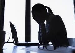 Surat: આશ્રમ શાળાના આચાર્યની કરતૂત, વિદ્યાર્થિની સાથે શારીરિક અડપલાં કર્યા બાદ છેડતી કરી, પોલીસે દબોચ્યો