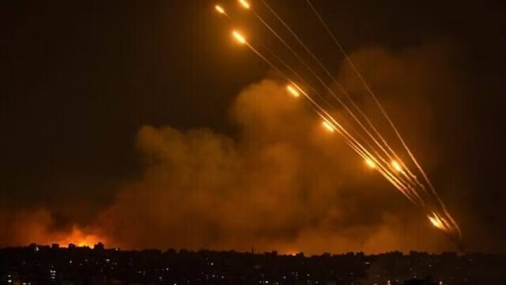Rockets From northern Gaza Cross Into Israel Day Before Hamas October 7 Attack Anniversary இஸ்ரேலுக்குள் சீறி பாய்ந்த ராக்கெட்கள்.. காசாவில் இருந்து வைக்கப்பட்ட குறி.. தொடரும் பதற்றம்!