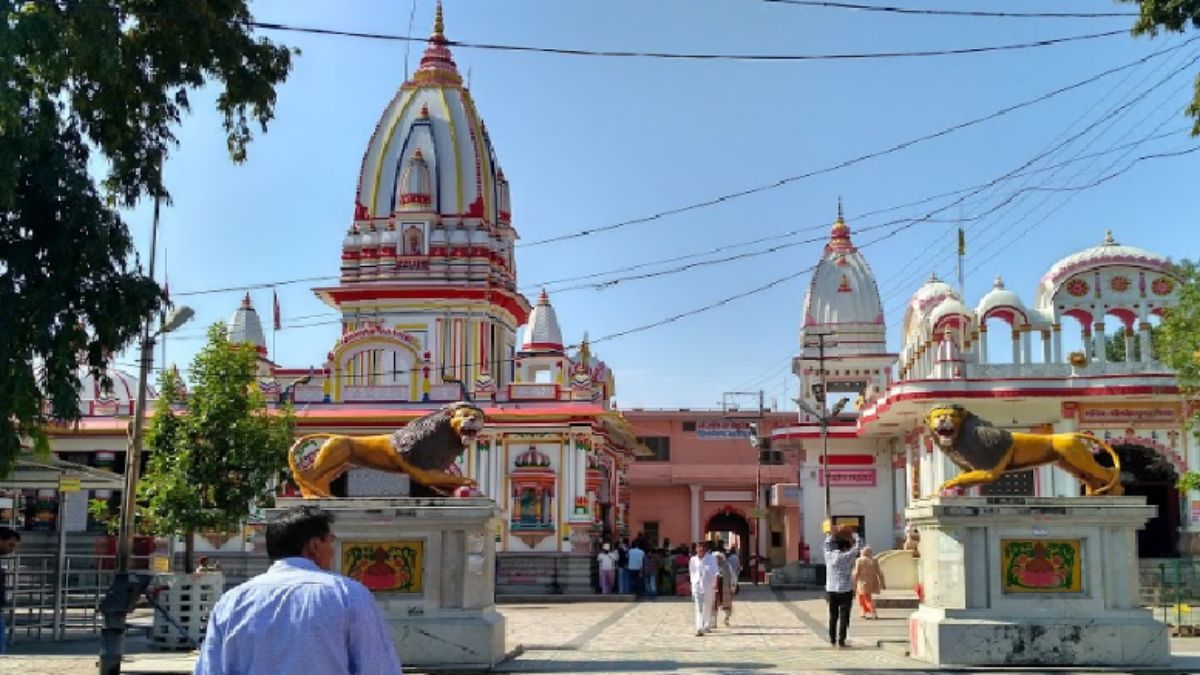 Navratri 2024 Travel: देवीचं अनोखं मंदिर, जिथे भगवान गणेश आहेत पहारेकरी! 'या' एका गोष्टीशिवाय दर्शन अशक्य, पद्मपुराणातही उल्लेख