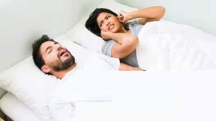 নাক ডাকার অভ্যাসের কারণে শরীরের কোষ গুলিতে অক্সিজেনের সরবারহ কমে যায়।(:ছবি সৌজন্য- এবিপি নিউজ)