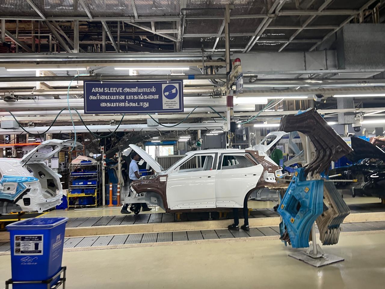 Who makes cars in Hyundai's plant - humans or robots? ABP News found out the complete formula