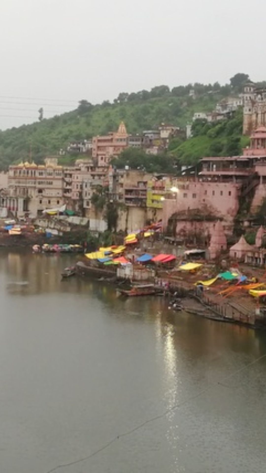 जिसमें कई प्राचीन मंदिर