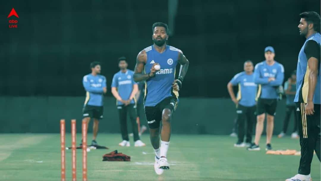 হার্দিকের বোলিংয়ে অখুশি! কোচ মর্কেলের তত্ত্বাবধানে চলল কড়া ক্লাস হার্দিকের বোলিংয়ে অখুশি! কোচ মর্কেলের তত্ত্বাবধানে চলল কড়া ক্লাস