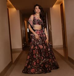 Krithi Shetty : కలర్ ఫుల్ లెహంగాలో కృతి శెట్టి.. నవరాత్రి స్పెషల్ లుక్​లో బేబమ్మ ఎంత బాగుందో