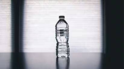 up dm offered bilseri instead of bisleri in up this happened next IAS Officer Bisleri: பிஸ்லெரிக்கு பதிலாக பில்செரி வாட்டர் பாட்டில், கடுப்பான ஐஏஎஸ் அதிகாரி - அடுத்து நடந்த சம்பவம்..!